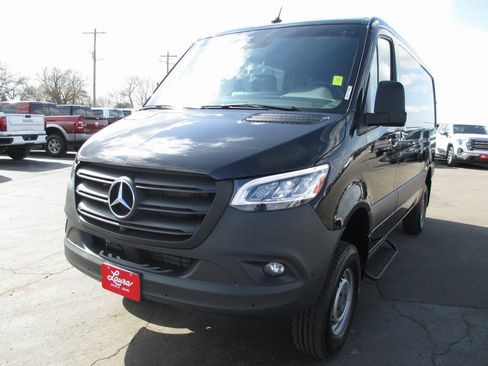 Used 2024 Mercedes-Benz Sprinter 144 Cargo image 11