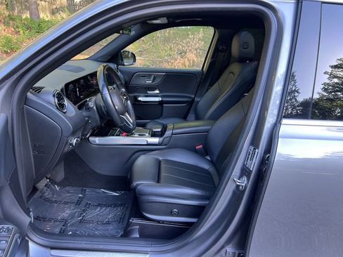 Used 2020 Mercedes-Benz GLB 250 4MATIC image 9