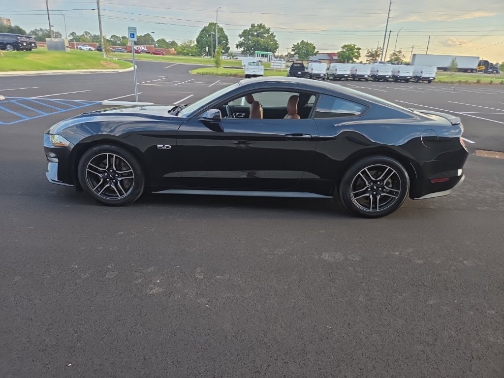 Used 2018 Ford Mustang GT w/ Equipment Group 301A RWD image 6
