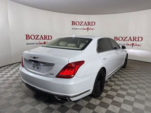 Used 2017 Genesis G90 3.3T Premium image 8