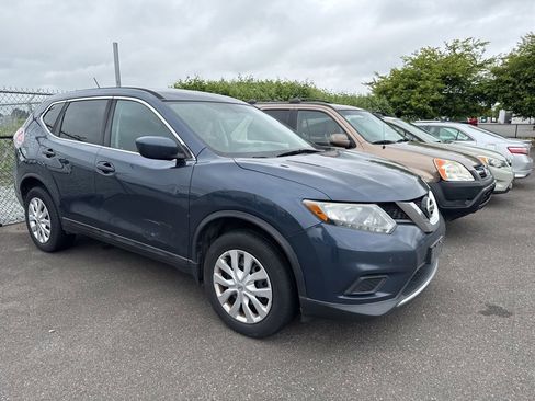 Used 2016 Nissan Rogue S w/ S Family Package AWD/4WD image 7