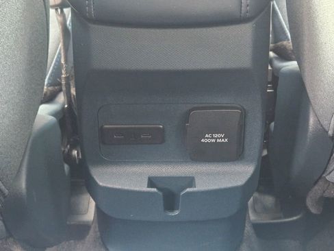 Used 2025 Ford Maverick XLT w/ XLT Luxury Package image 16