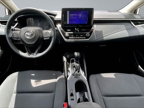 Used 2025 Toyota Corolla LE FWD image 8