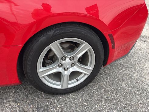 Used 2018 Chevrolet Camaro LT image 10