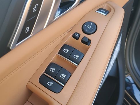 New 2026 BMW X5 M60i image 6