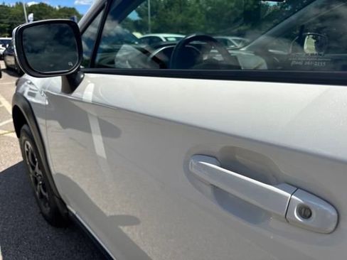 Used 2023 Subaru Crosstrek 2.0i Premium image 12