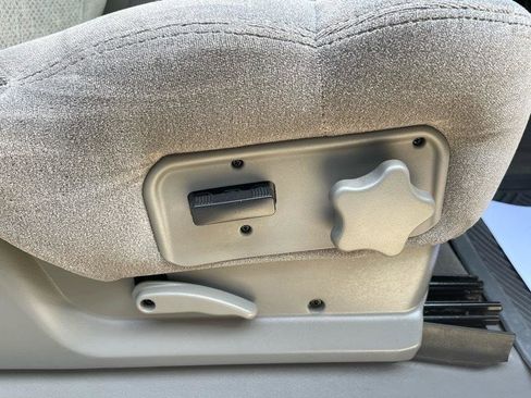 Used 2000 Chevrolet Silverado 2500 LS image 38