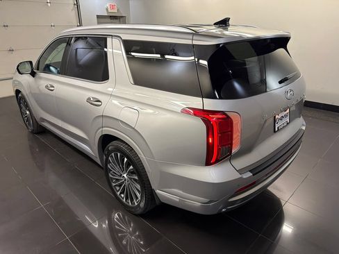 Used 2023 Hyundai Palisade Calligraphy AWD/4WD image 4