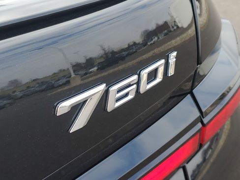 Certified 2023 BMW 760i xDrive w/ Executive Package image 29