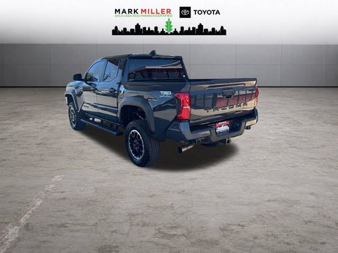 Used 2025 Toyota Tacoma TRD Off-Road AWD/4WD image 3