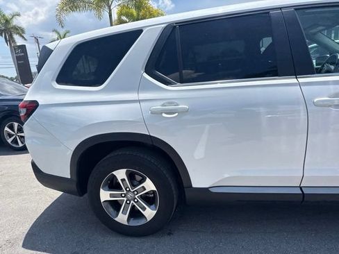 Used 2024 Honda Pilot EX-L image 5