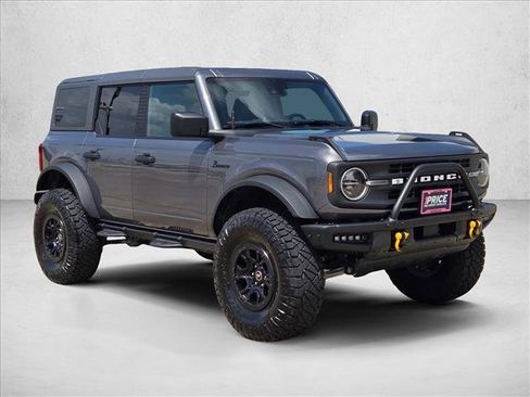 Used 2023 Ford Bronco Black Diamond w/ Sasquatch Package AWD/4WD image 3