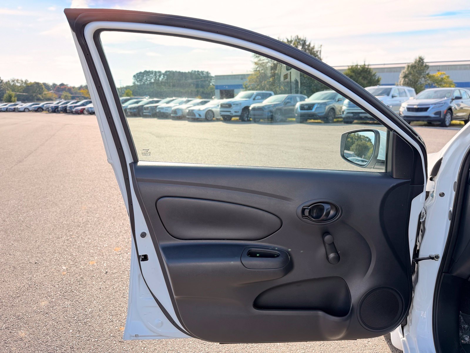 Used 2018 Nissan Versa S Plus FWD image 14