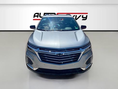 Used 2024 Chevrolet Equinox Premier AWD/4WD image 2