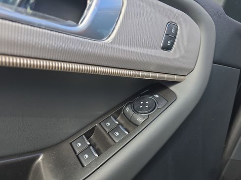 New 2026 Ford Explorer Active image 19