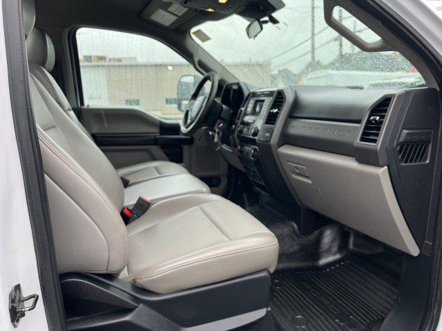 Used 2021 Ford F550 4x4 Regular Cab Super Duty image 7