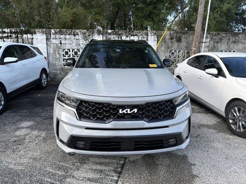 Used 2022 Kia Sorento SX FWD image 2