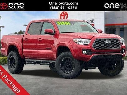 Used 2020 Toyota Tacoma SR5 w/ Technology Package