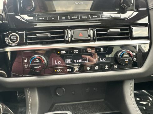Used 2022 Nissan Pathfinder Platinum w/ Cargo Package AWD/4WD image 68