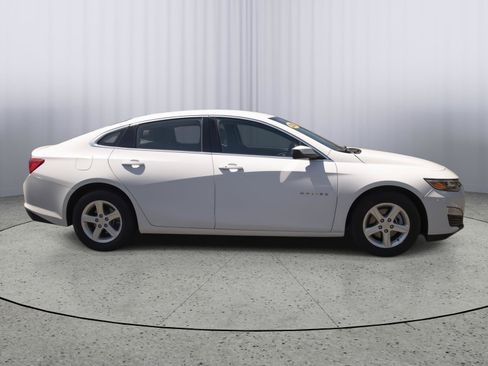 Used 2021 Chevrolet Malibu LS FWD image 22
