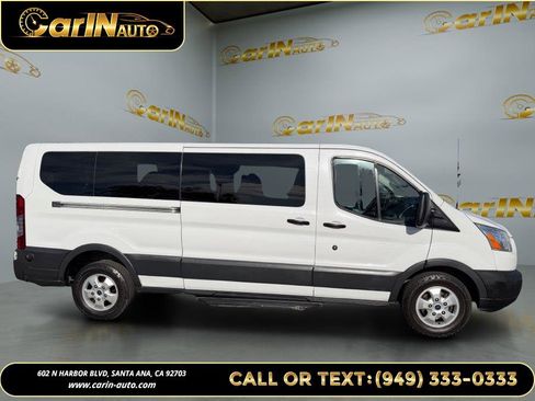 Used 2017 Ford Transit 350 XLT image 4