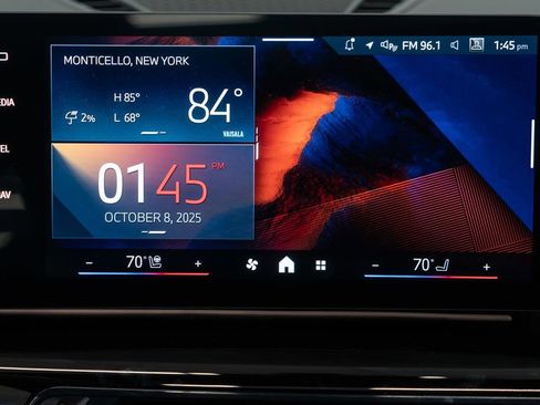 Used 2025 BMW X1 xDrive28i w/ M Sport Line w/ M Sport Package image 19