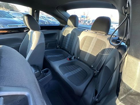Used 2013 Volkswagen Beetle 2.0T image 12