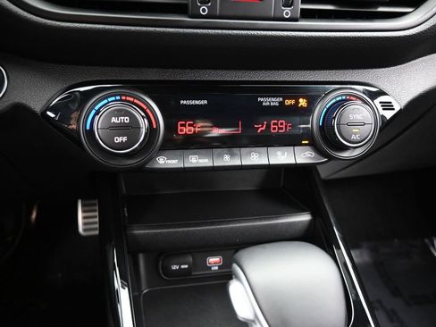 Used 2023 Kia Forte GT-Line image 25