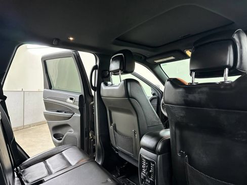 Used 2017 Jeep Grand Cherokee Limited w/ Trailer Tow Group IV AWD/4WD image 21
