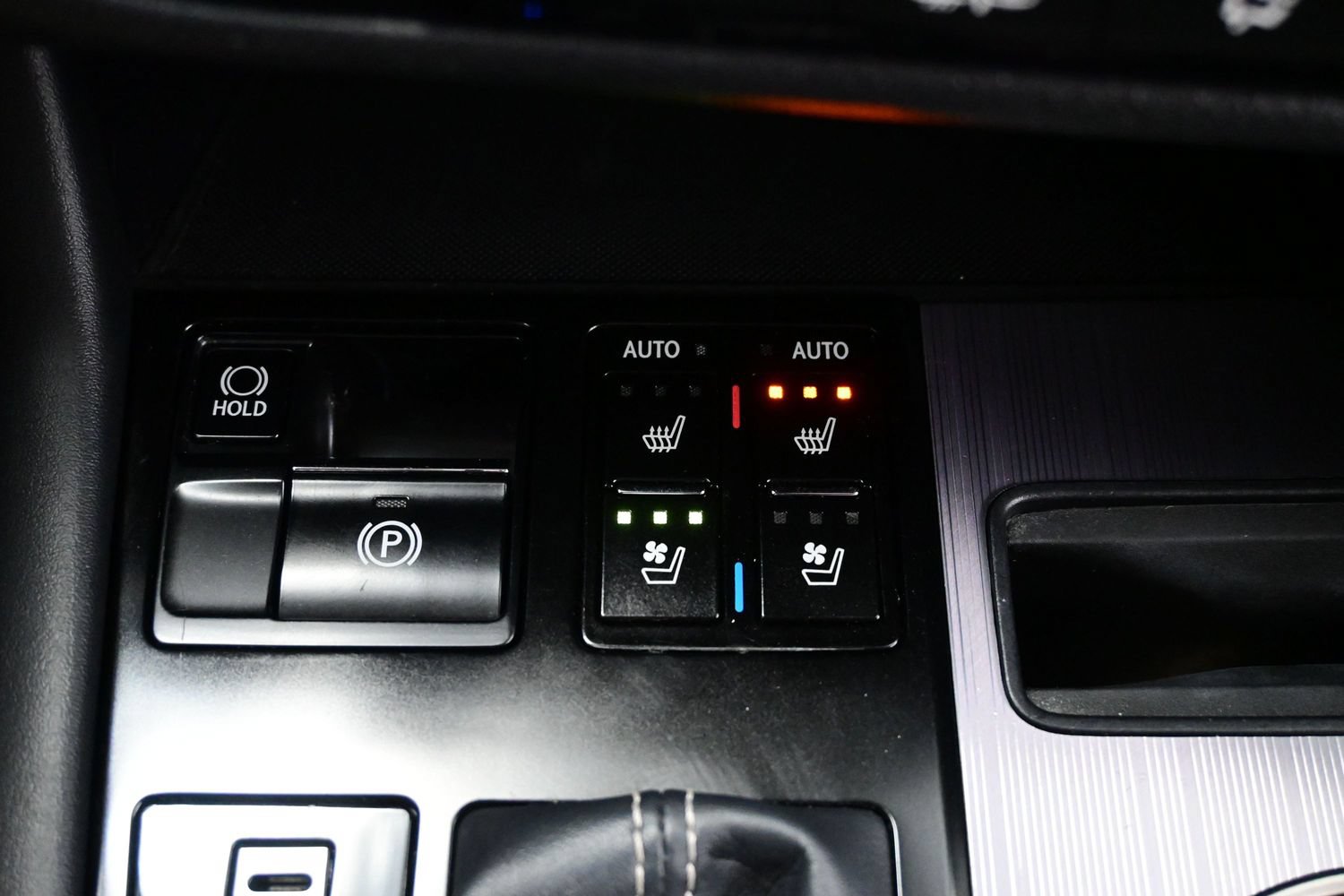Used 2020 Lexus RX 350 F Sport w/ Cold Weather Package AWD/4WD image 22