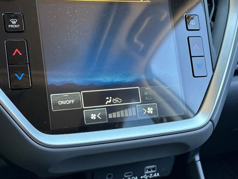 Used 2025 Subaru Crosstrek 2.0i Premium AWD/4WD image 19