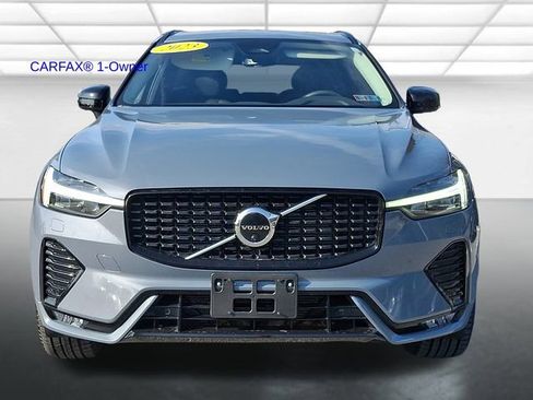 Certified 2023 Volvo XC60 B5 Plus w/ Climate Package image 2