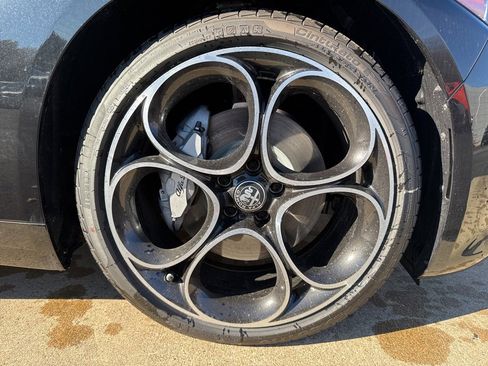 New 2025 Alfa Romeo Giulia AWD image 8