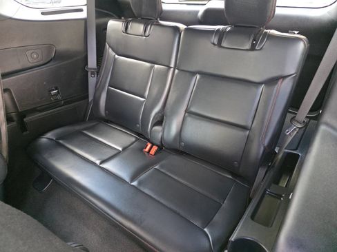 Used 2025 Ford Explorer ST w/ Sun And Sound Package AWD/4WD image 38