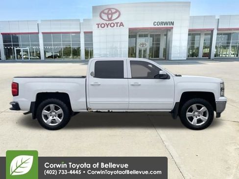 Used 2015 Chevrolet Silverado 1500 LT w/ LT Convenience Package AWD/4WD image 6