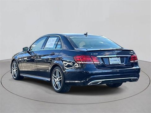 Used 2014 Mercedes-Benz E 350 4MATIC Sedan image 3