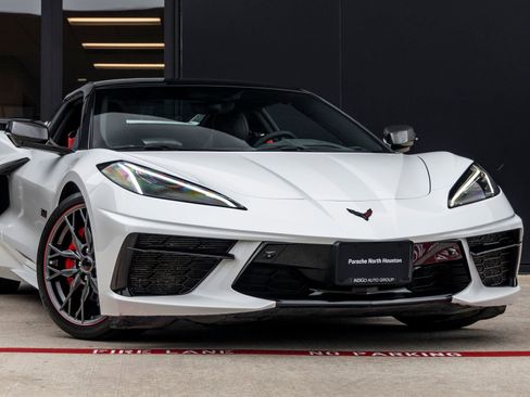 Used 2023 Chevrolet Corvette Stingray Premium Conv RWD image 5