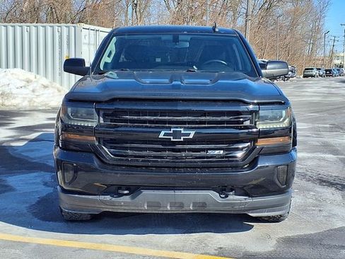 Used 2017 Chevrolet Silverado 1500 LT w/ Midnight Edition image 21