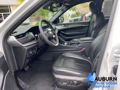 Used 2024 Jeep Grand Cherokee Limited 4xe AWD/4WD image 34