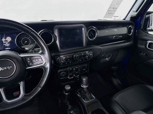 Used 2019 Jeep Wrangler Unlimited Sahara AWD/4WD image 33