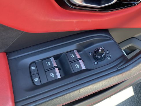 Used 2022 Lamborghini Urus image 27