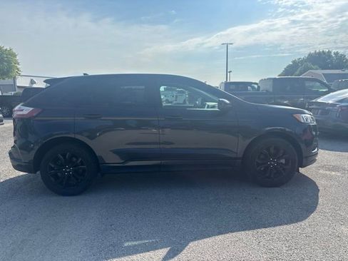Used 2024 Ford Edge SE w/ Black Appearance Package AWD/4WD image 4