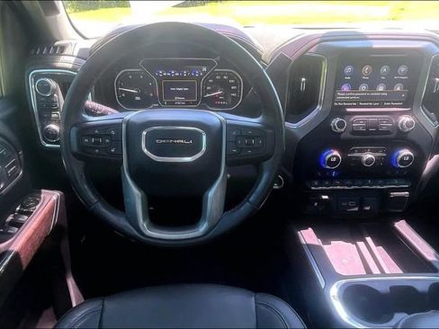 Used 2021 GMC Sierra 2500 Denali w/ Denali Ultimate Package AWD/4WD image 5