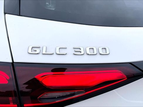 Used 2026 Mercedes-Benz GLC 300 4MATIC image 10