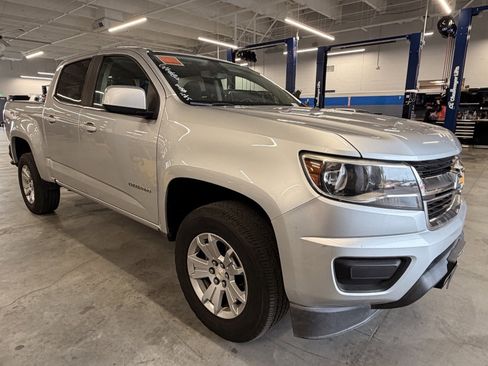 Used 2018 Chevrolet Colorado LT image 2