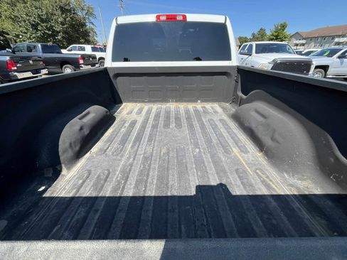 Used 2018 RAM 2500 Tradesman w/ Chrome Appearance Group image 8