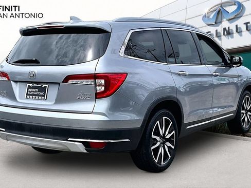 Used 2020 Honda Pilot Elite image 2