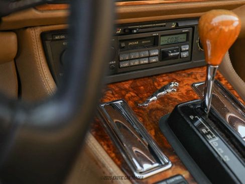 Used 1994 Jaguar XJS 4.0 Convertible image 41