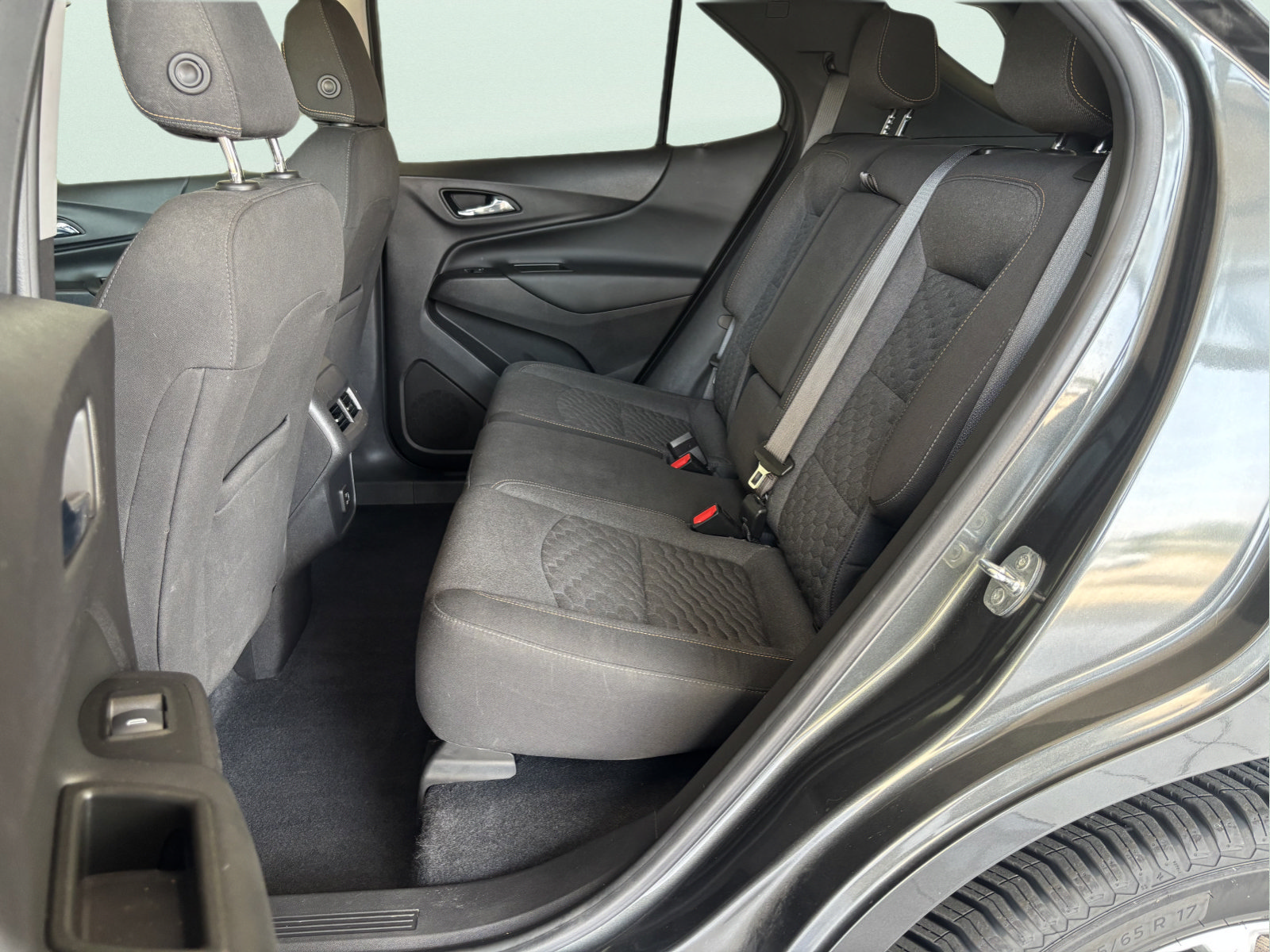 Used 2021 Chevrolet Equinox LT AWD/4WD image 11