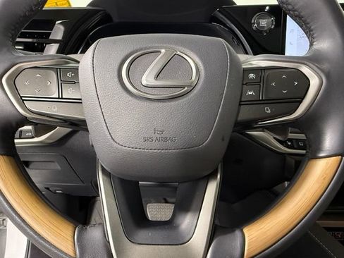 Used 2024 Lexus RX 350 Premium Plus w/ Convenience Package FWD image 18